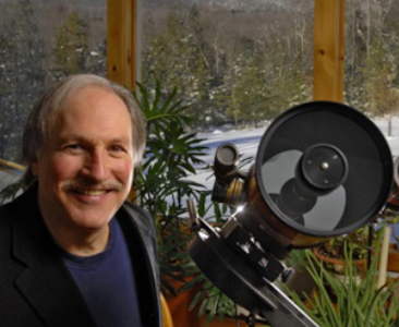 Bob Berman w telescope